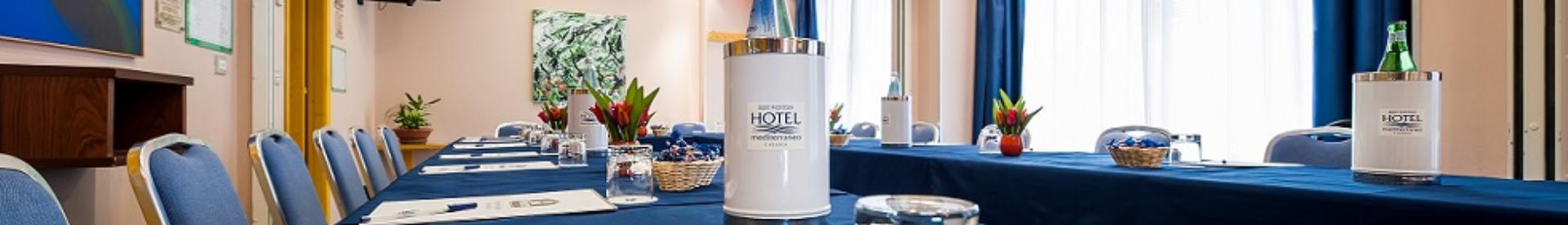 Hotel Mediterraneo, Hotel 3 star hotel in Catania, has equipped meeting rooms for your conferences