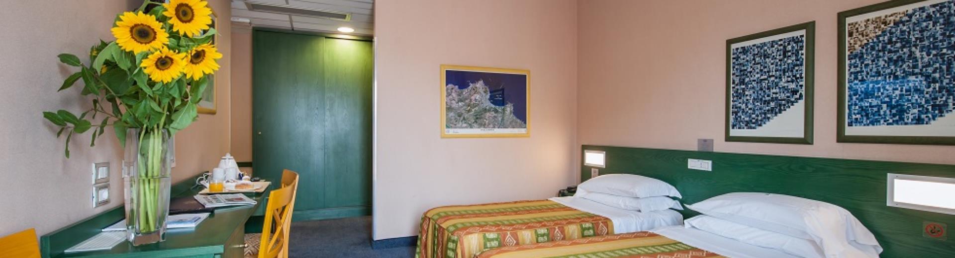 Entdecken Sie den Komfort unseres 3-Sterne-Hotels in Catania, einen kurzen Spaziergang vom historischen Zentrum