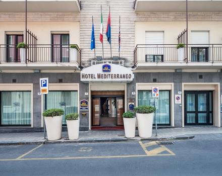 Best Western Hotel Mediterraneo, Catania 3-Sterne-Hotel nur wenige Minuten vom Stadtzentrum entfernt, bietet viele Einrichtungen für einen unvergesslichen Aufenthalt